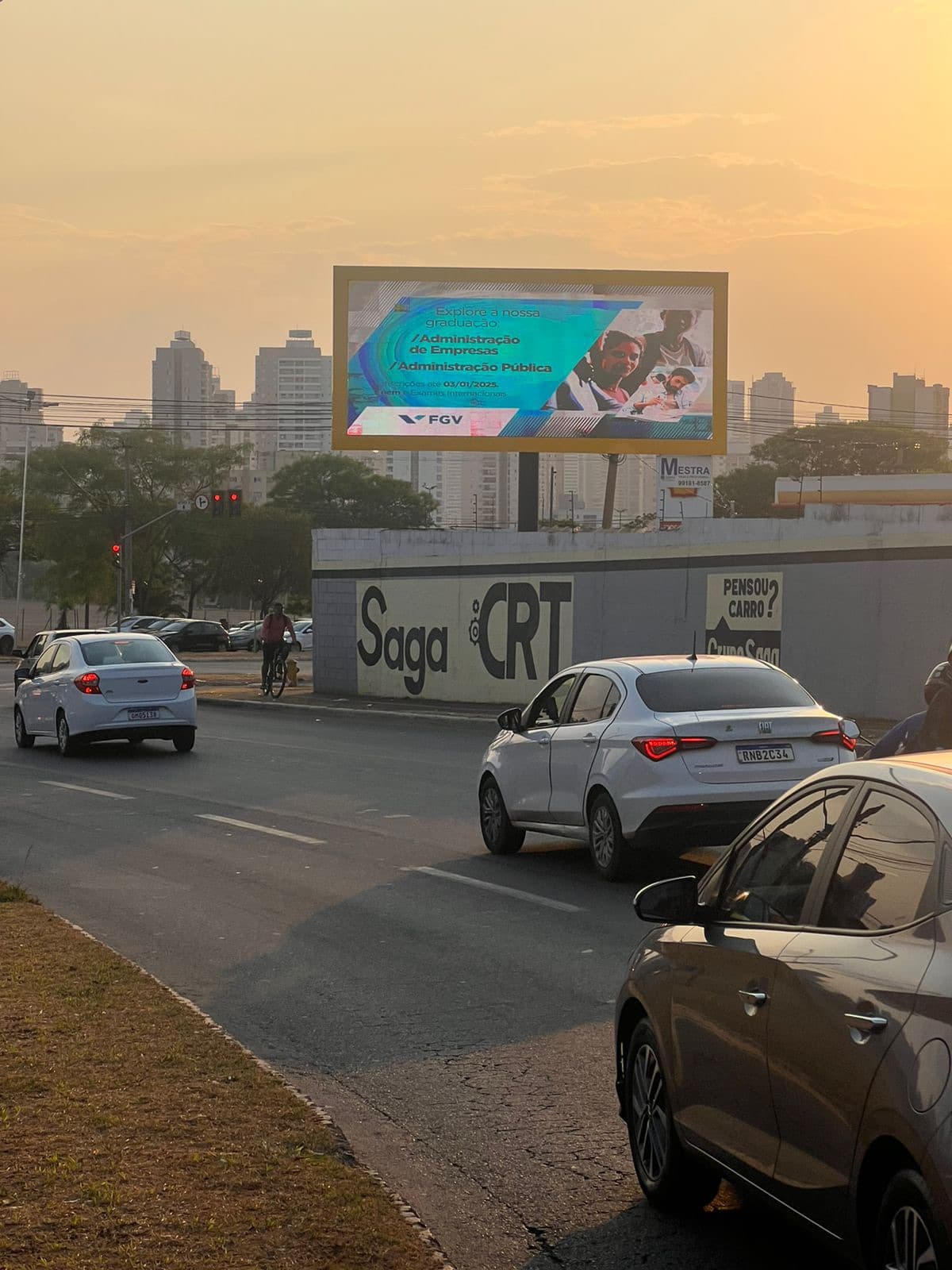 Painel de LED — Avenida Olinda antes do Posto Shell (Posto Couto Serra)