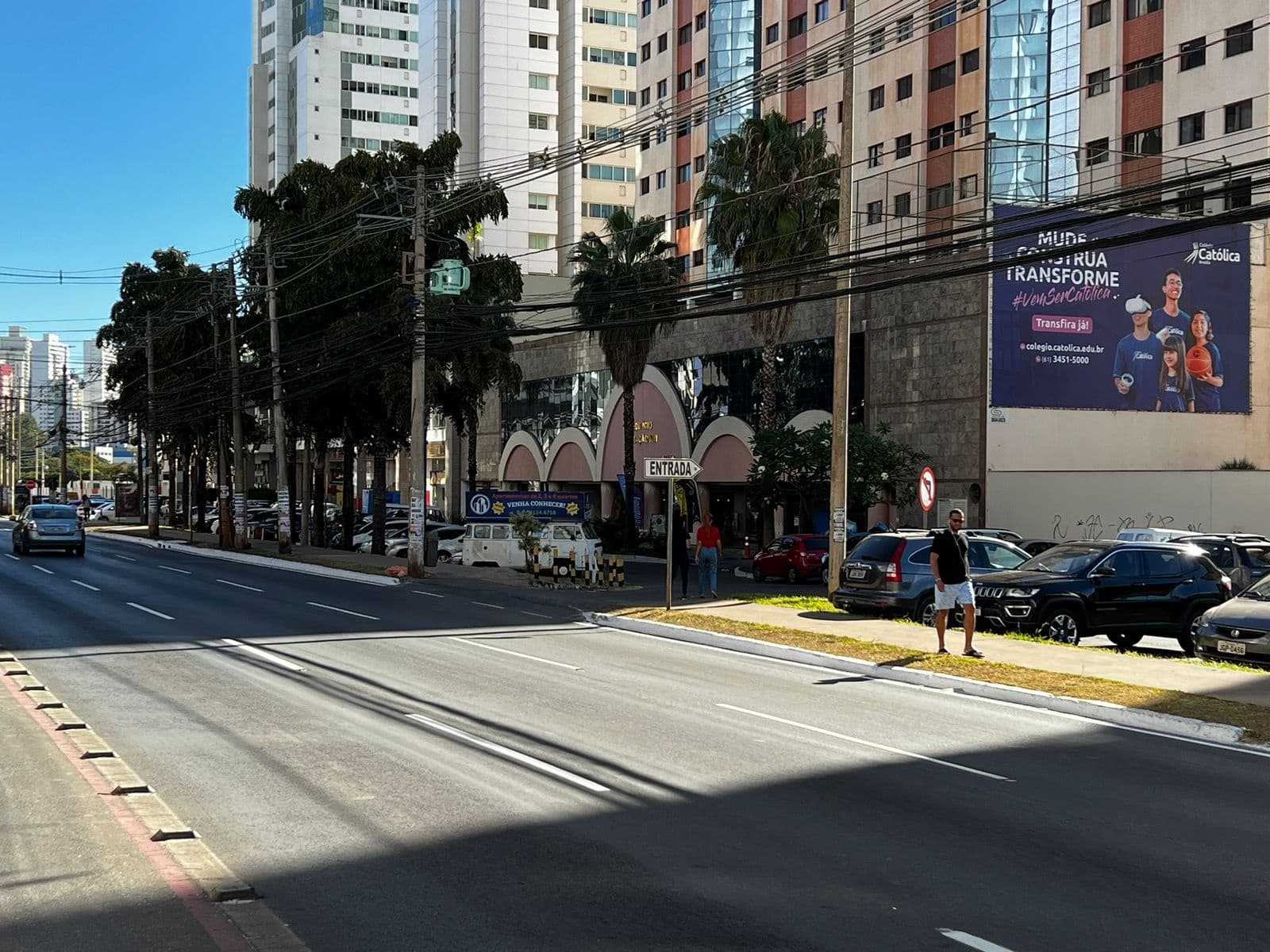Empena — Avenida Castanheiras