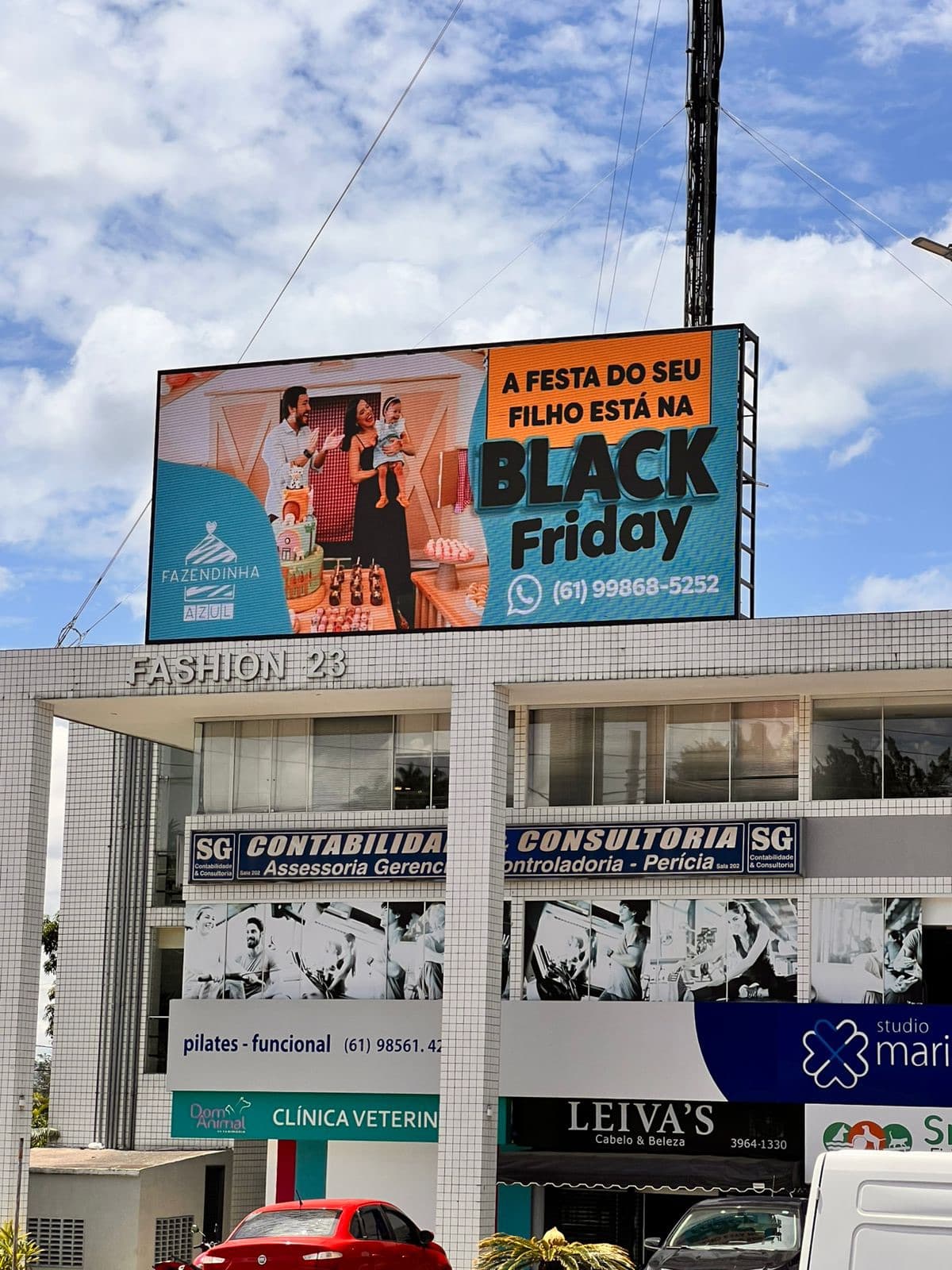 Painel de LED — Edifício Fashion 23, SMDB, EPCV