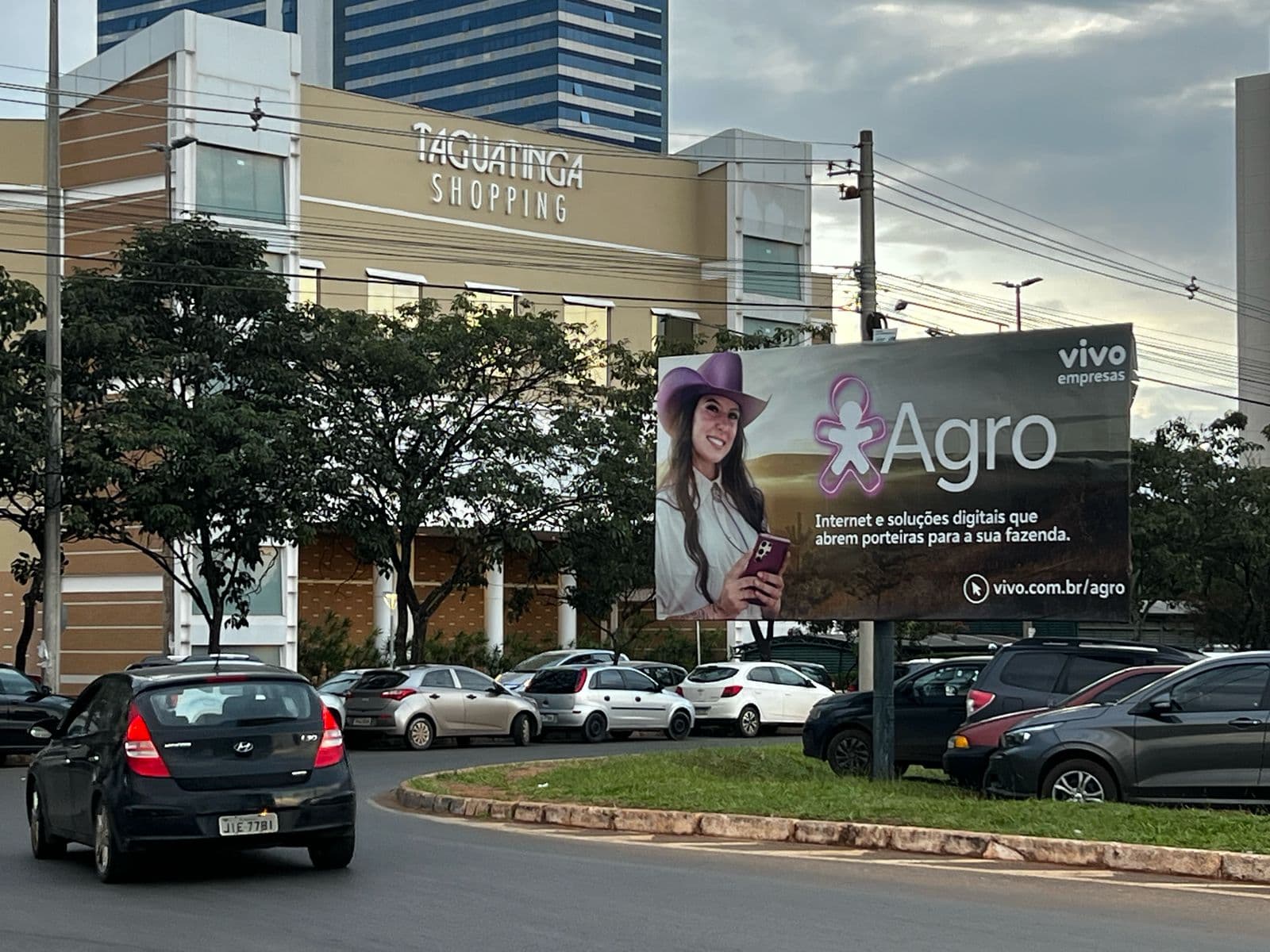 Minifront — Rua 210 QS 1