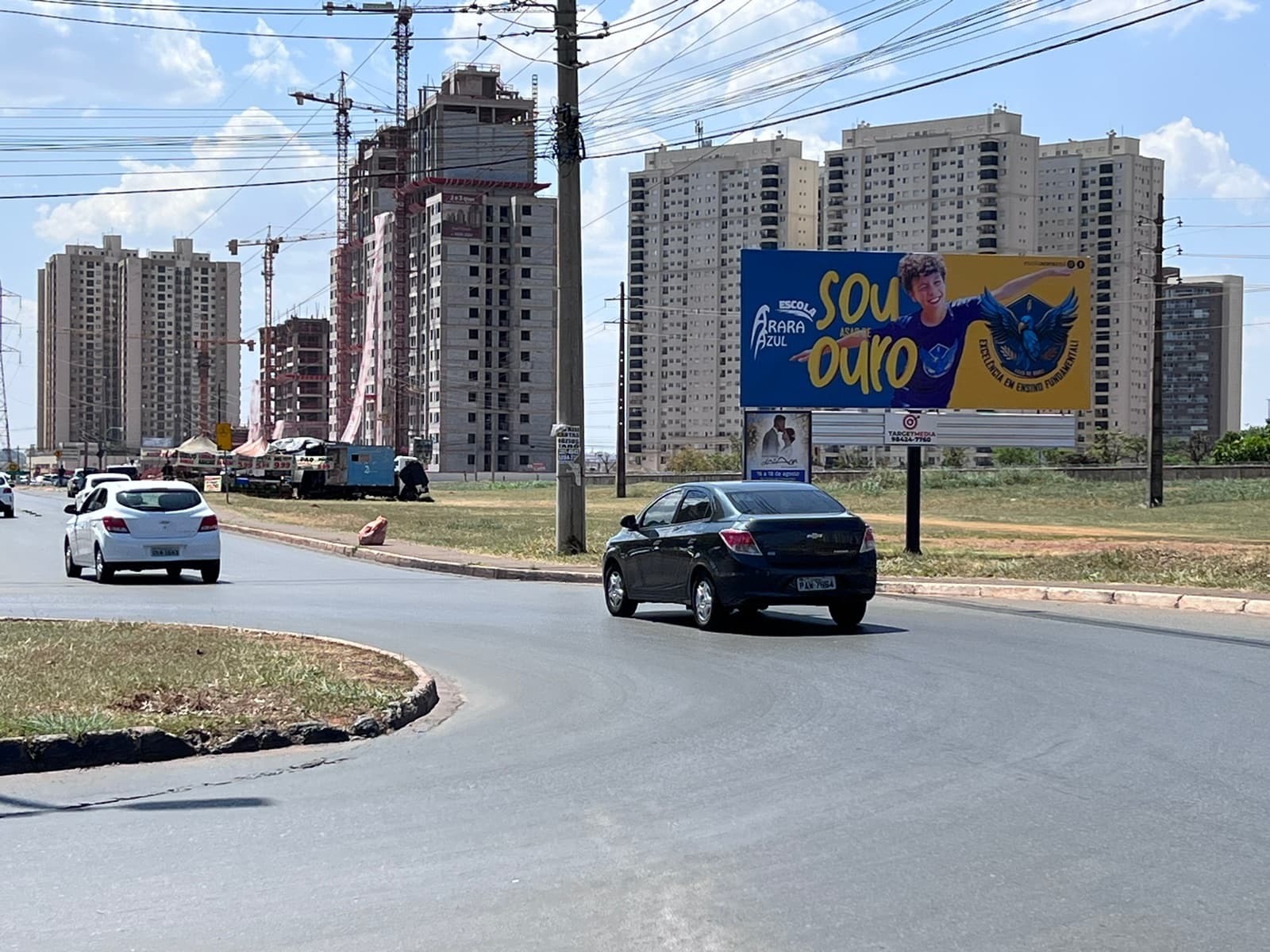 Minifront — Rua 210 QS 1