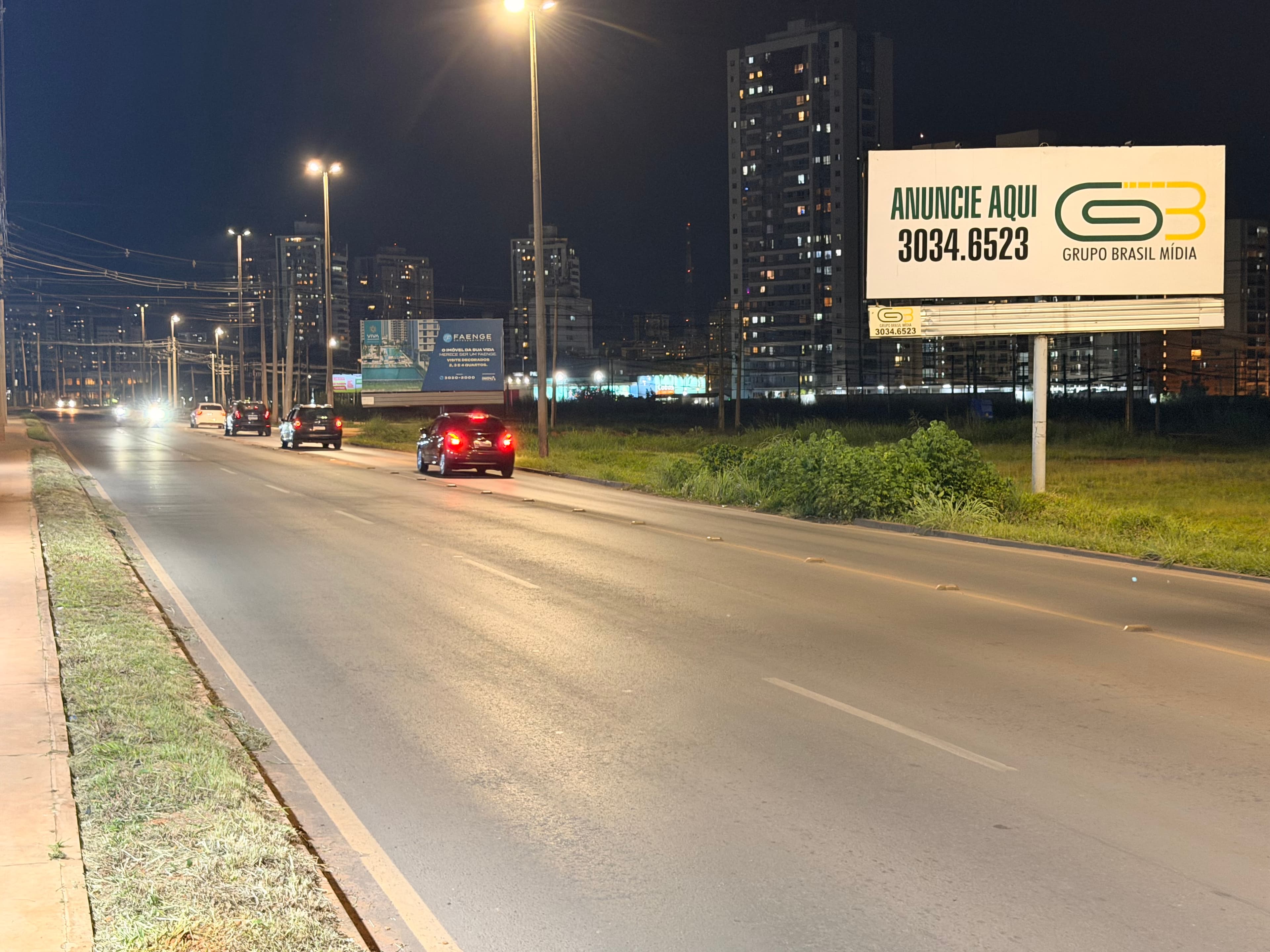 Minifront — Águas Claras | Minifront avenida Sibipiruna fluxo