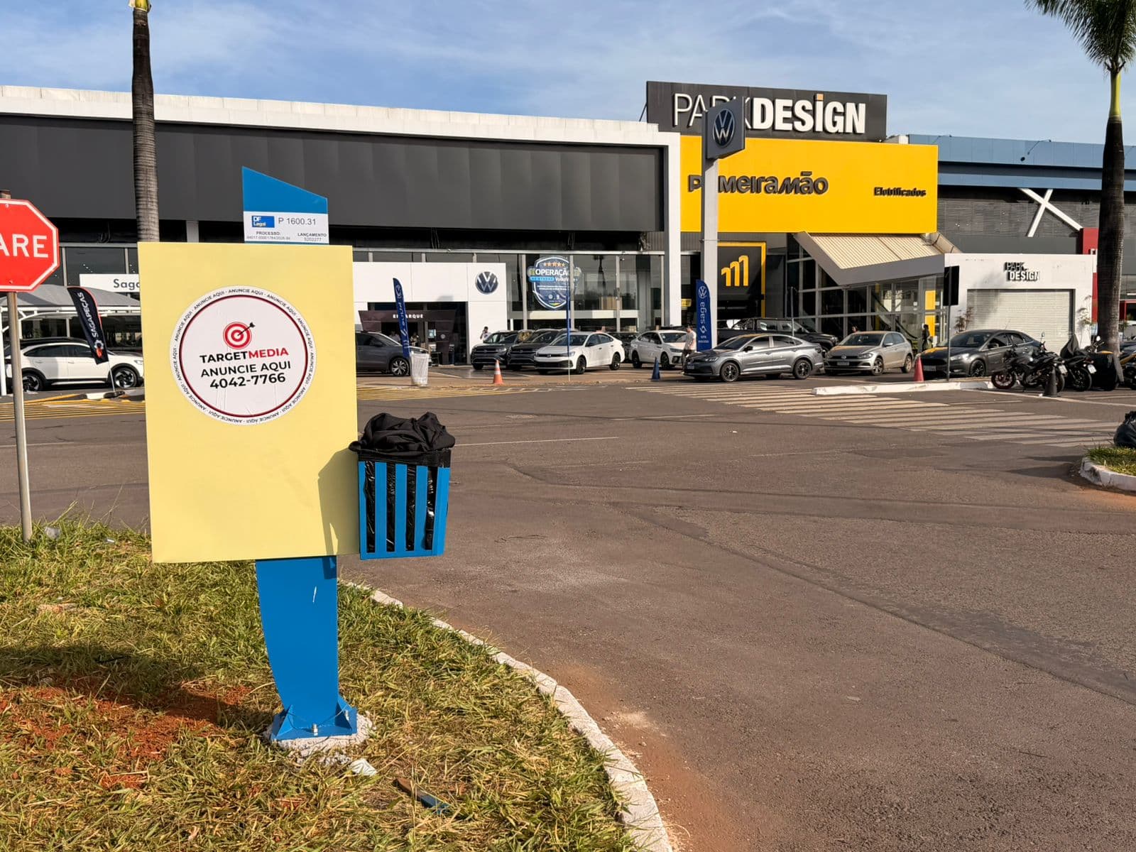 Totem — SGCV, Em frente ao Park Design